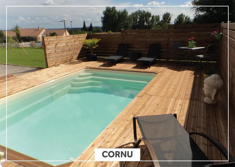 Cornu Dimensions : 4,60 m - 3,00 m - 1,40 m